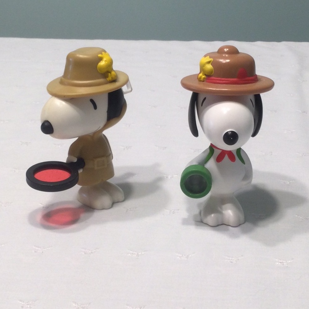 Peanuts McDonalds Toys Snoopy Ranger & Snoopy Detective